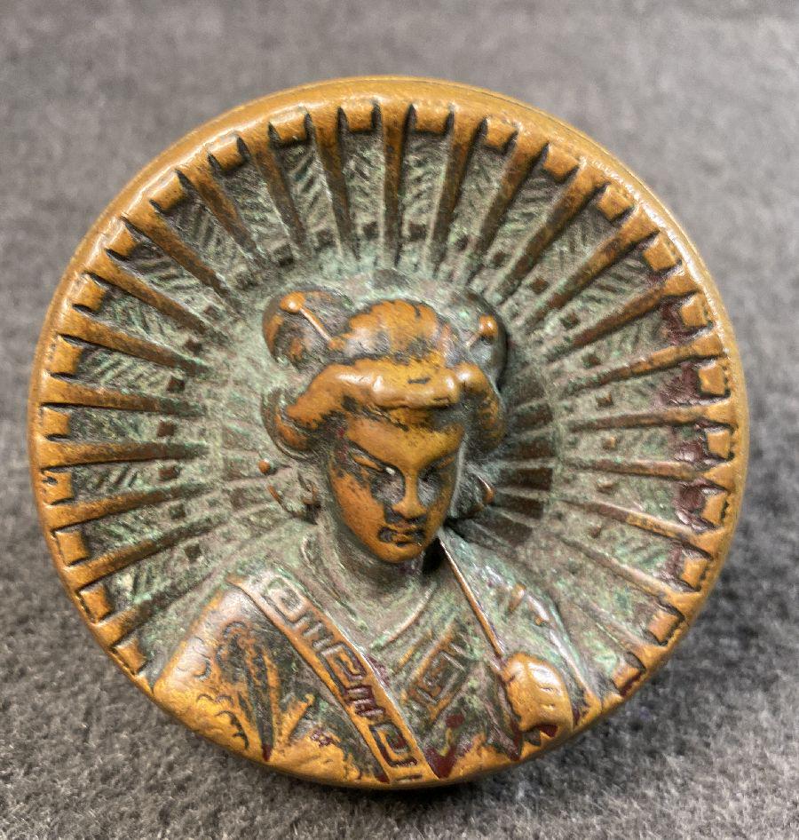 Entry Size Geisha Girl (1 of 4)