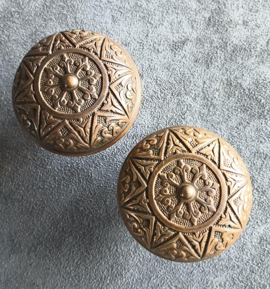 Branford Entry & Passage Knobs (1 of 3)