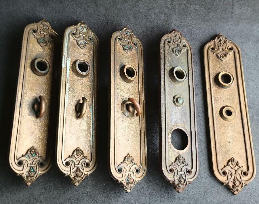 Five Good Door Plates (1 of 4)