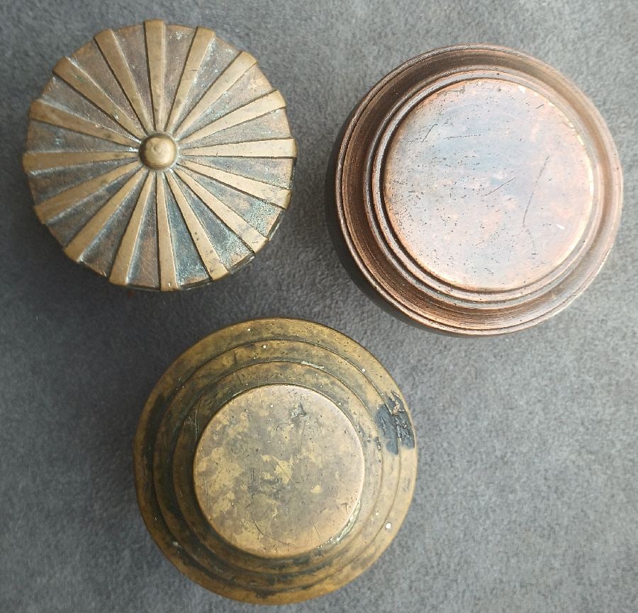 3 Deco Doorknobs (1 of 4)
