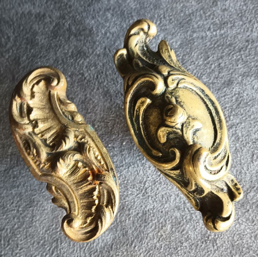 French, Non?: Two cast brass interior knobs, one large and one small, in a decidedly European design, most likely French, c. 20th C….good as found