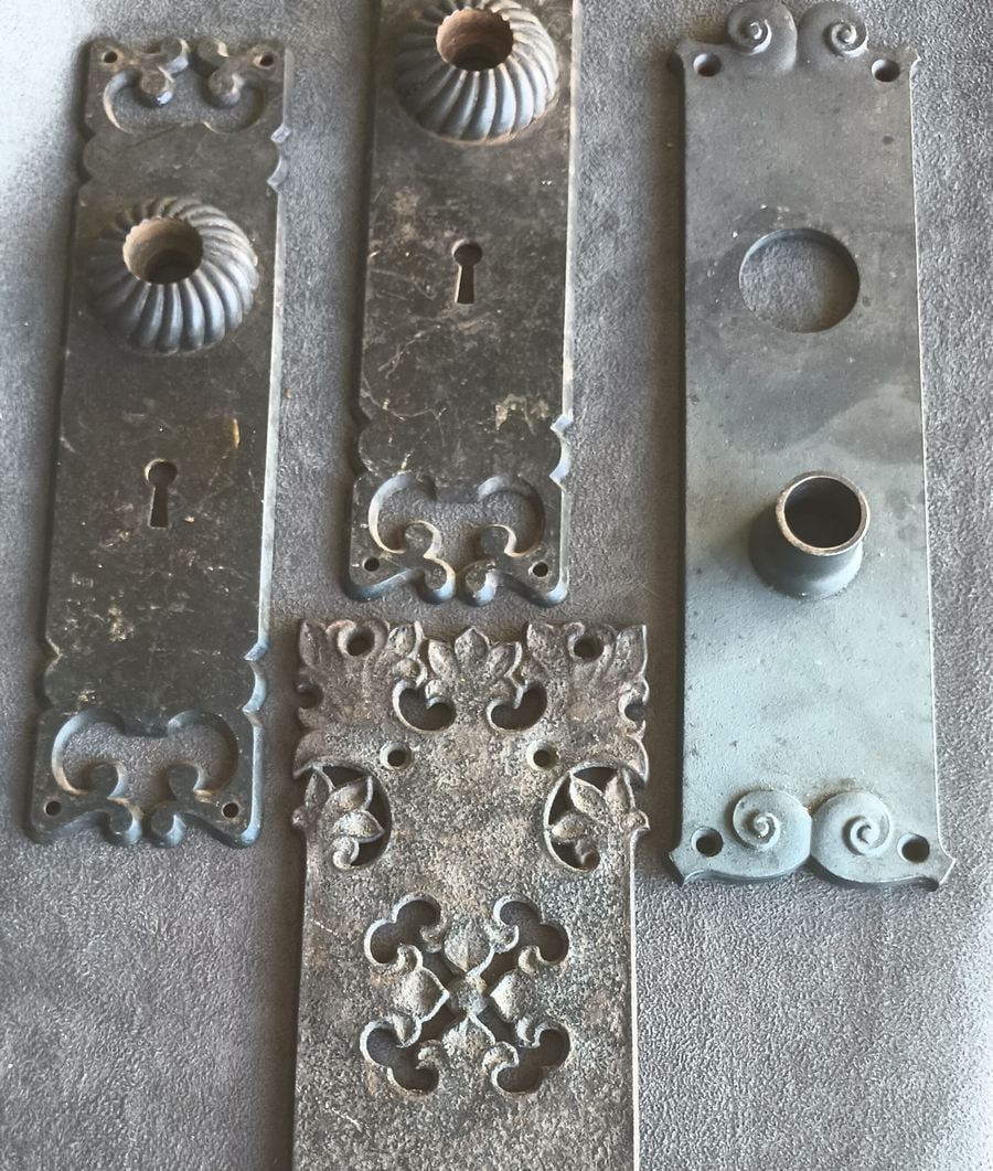 Four Cast Iron Door Plates (1 of 4)