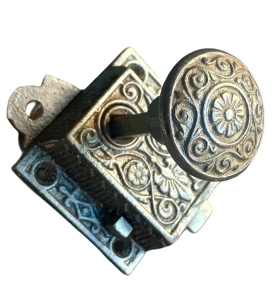 Screen Door Catch (1 of 3)