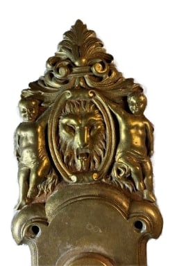 The Snarling Lion