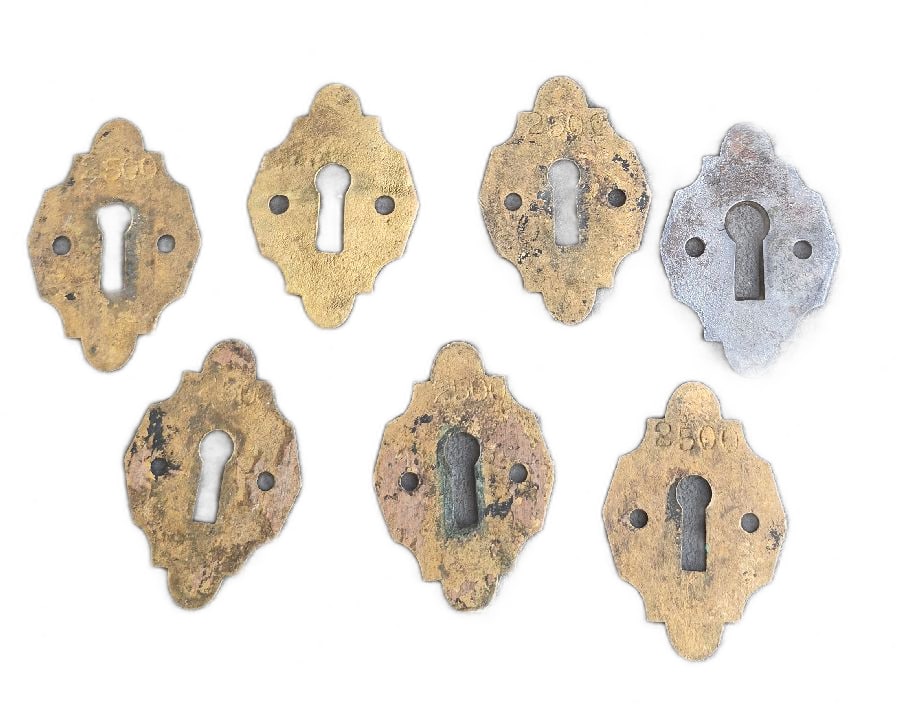 7 Keyhole Esutcheons - 2