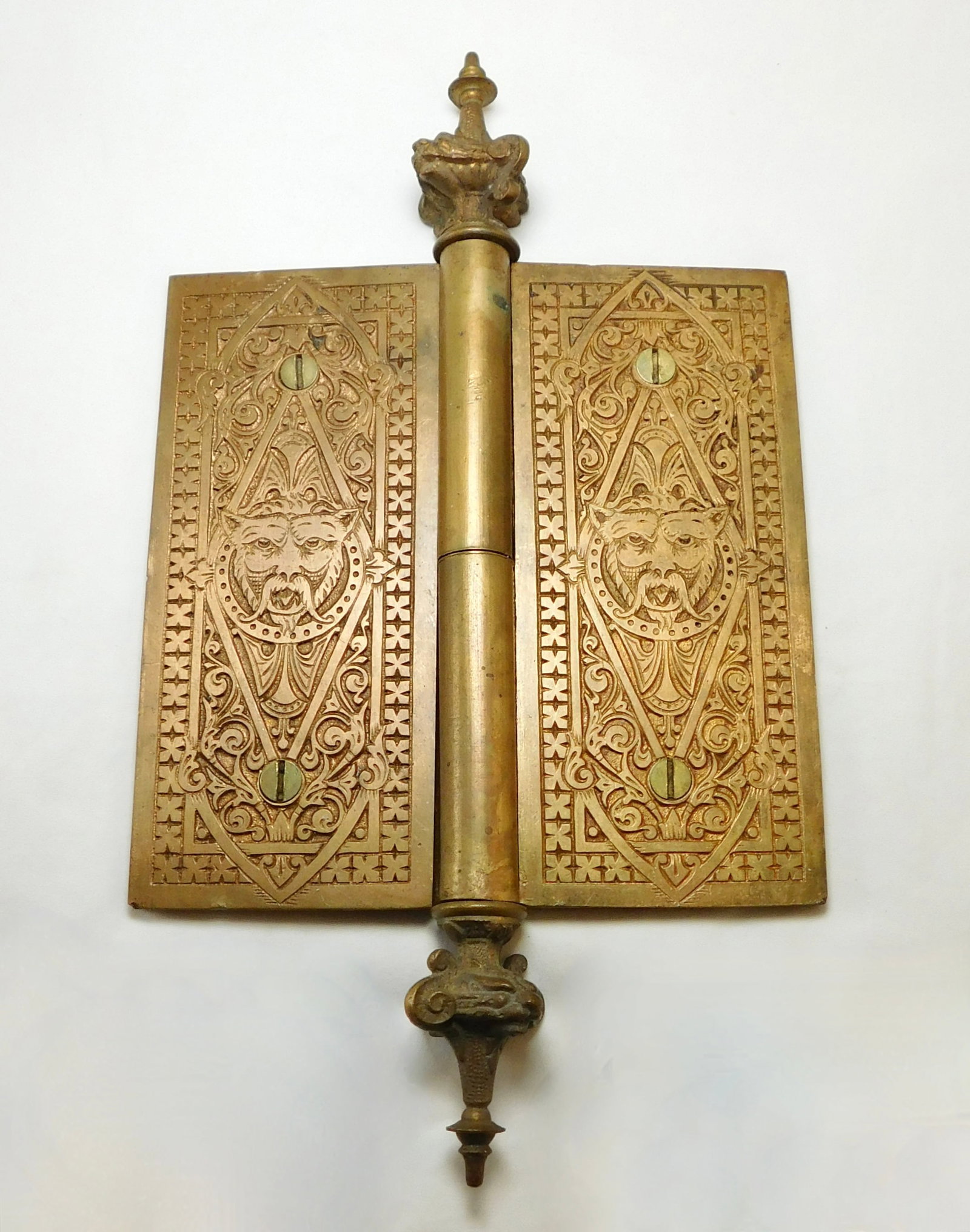 Fine Hinge with Lions
