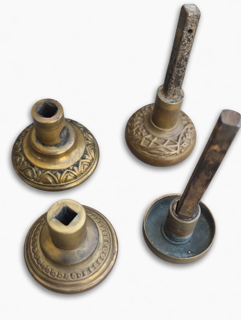 Four Small Knobs - 2
