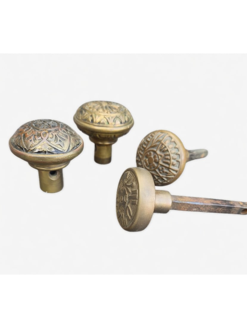 Four Small Knobs - 4