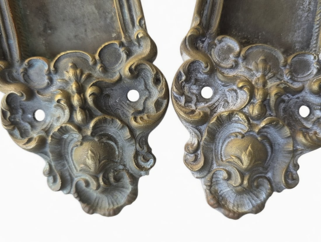 Finger Pulls or Sash Lifts? - 2