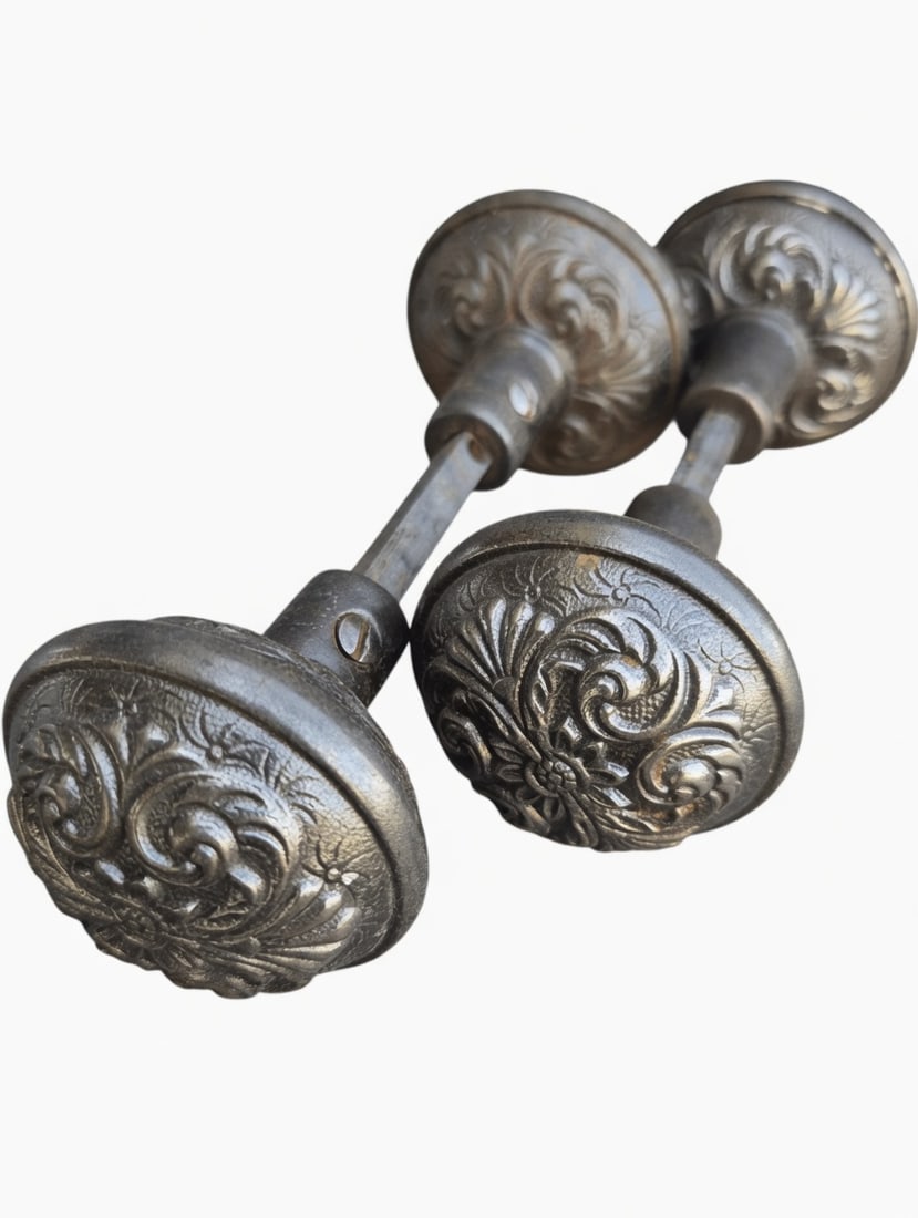 Cast Iron Passage Knobs: Four qulity cast iron passage knobs c. 1890s...nice if you need them...