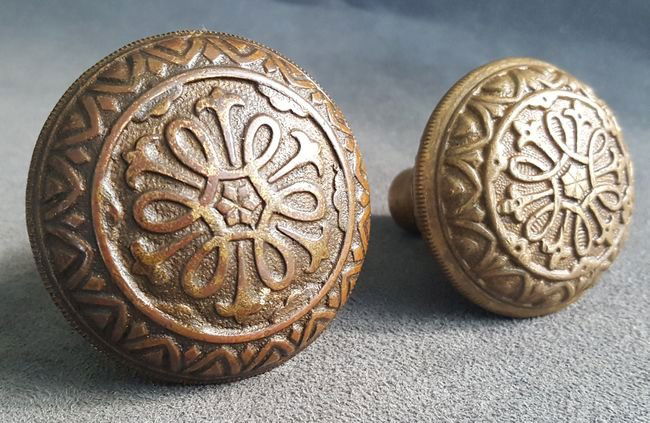 Two Good Knobs From Yale (1 of 4)