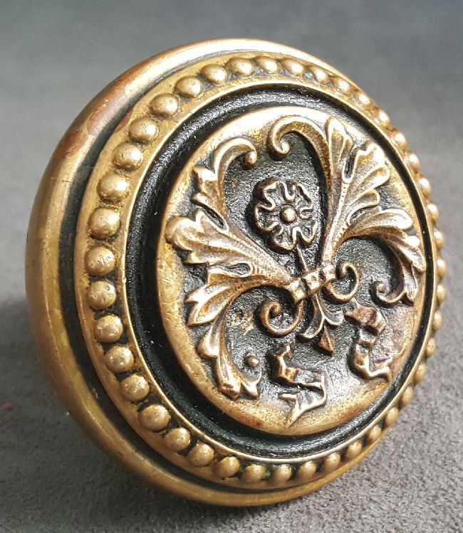 Tivoli Pattern Entry Knob (1 of 5)