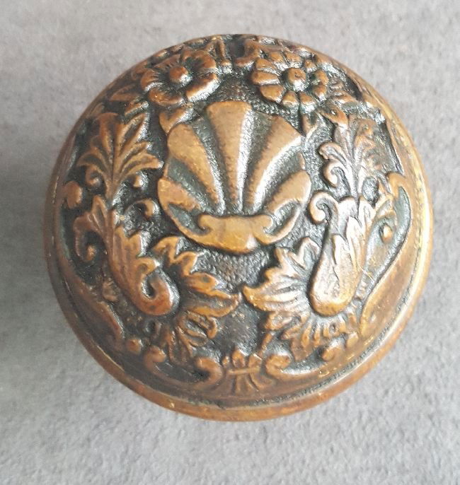 Good Bronze Passage Knob (1 of 6)