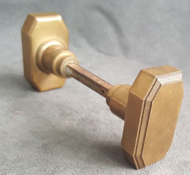 Deco Style: Not too many quality Deco knobs out there but here is a great set: solid bronze, sleek, and stylish…each knob is 2.5” x 1.5”….excellent color and condition…