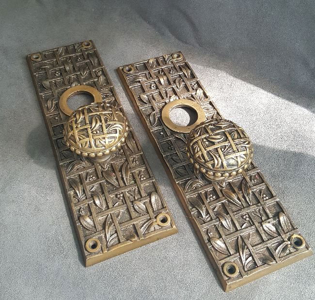 Holly Pattern Entry Knobs and Plates (1 of 8)