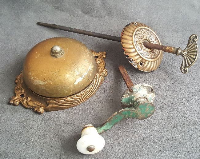 Door Bell Lot (1 of 3)