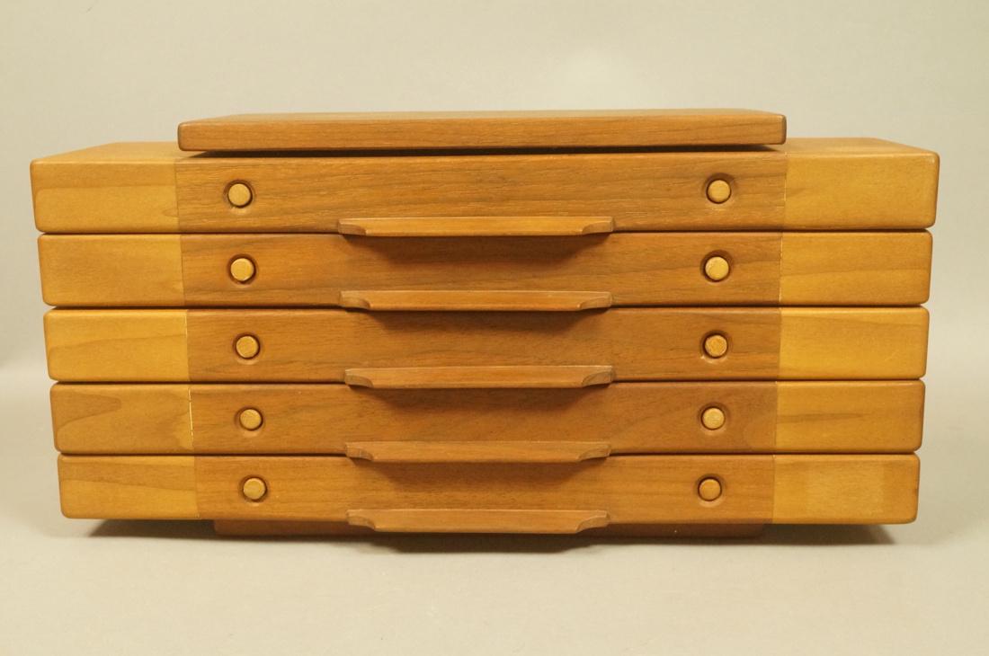 American Studio Craft Walnut Jewelry Box. 5 pullo (1 of 4)