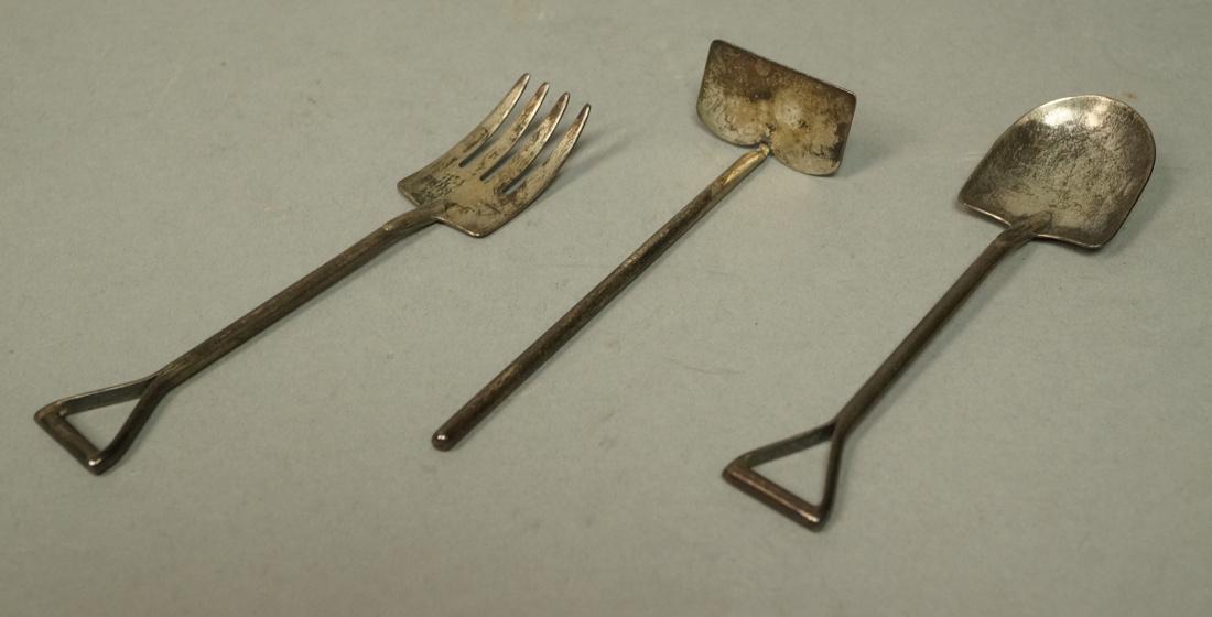 3pc Sterling Silver Child's Garden Flatware Set. (1 of 8)