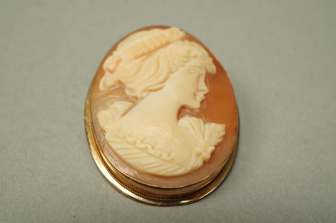 14K Gold Carved Shell Cameo Pin Brooch. Ladies fa (1 of 4)