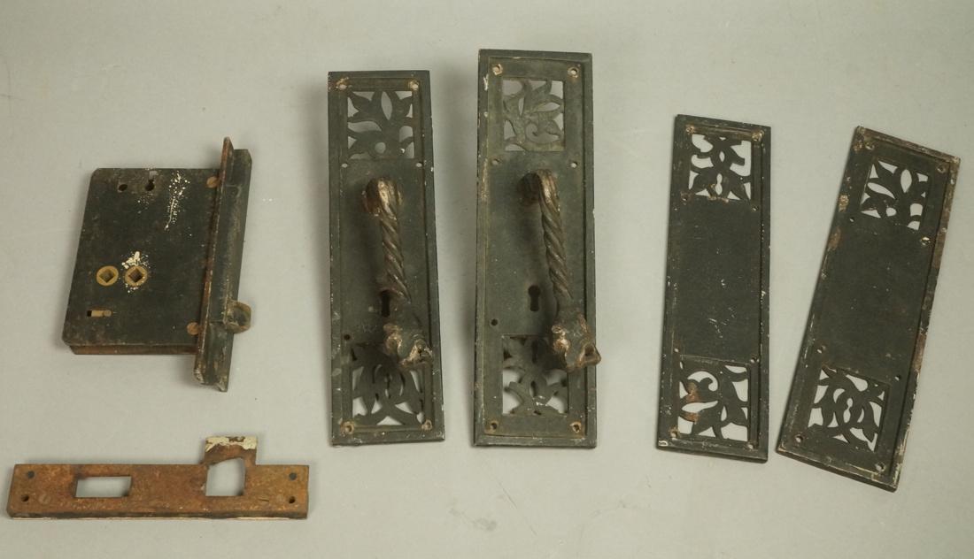 6pc Vintage Iron Door Knobs. Sam Yellin style. 4 (1 of 6)