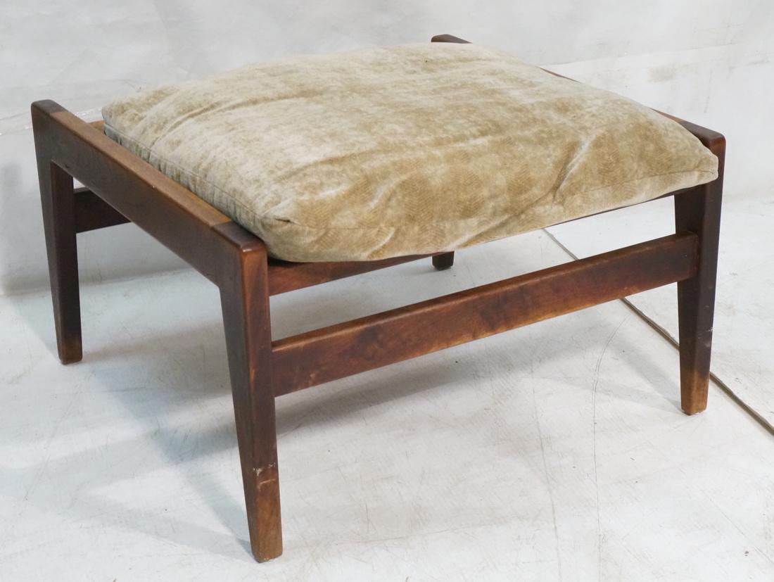 Jens Risom American Modern Walnut Bench Foot Stoo Jun 13 2017