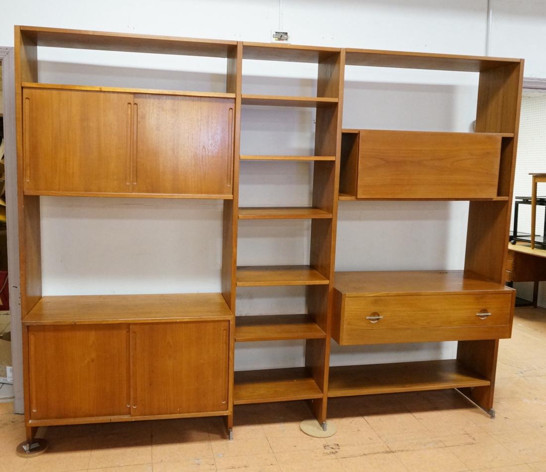 Large HANS WEGNER Danish Teak Wall Shelf Unit. RY (1 of 7)