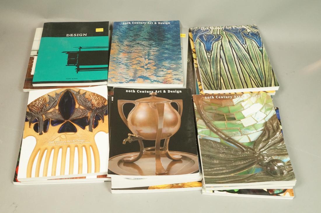 20pcs 20th Century Design Auction Catalogues 14 T: 20pcs 20th Century Design Auction Catalogues 14 Treadway, 5 Wright, 1 Leslie Hindman.-- Dimensions: --- US Shipping charge: $35
