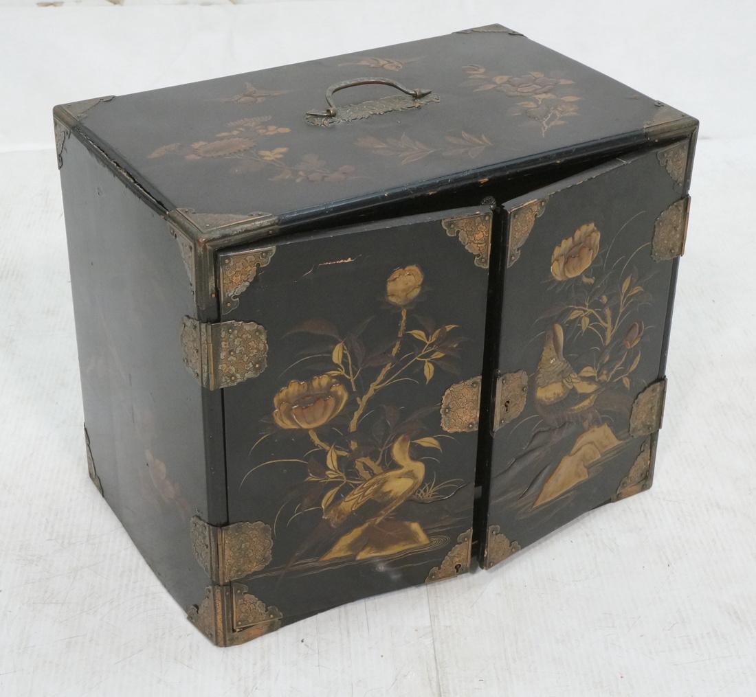 Black Lacquer Small Asian Chest Jewelry Box. 2 do (1 of 7)