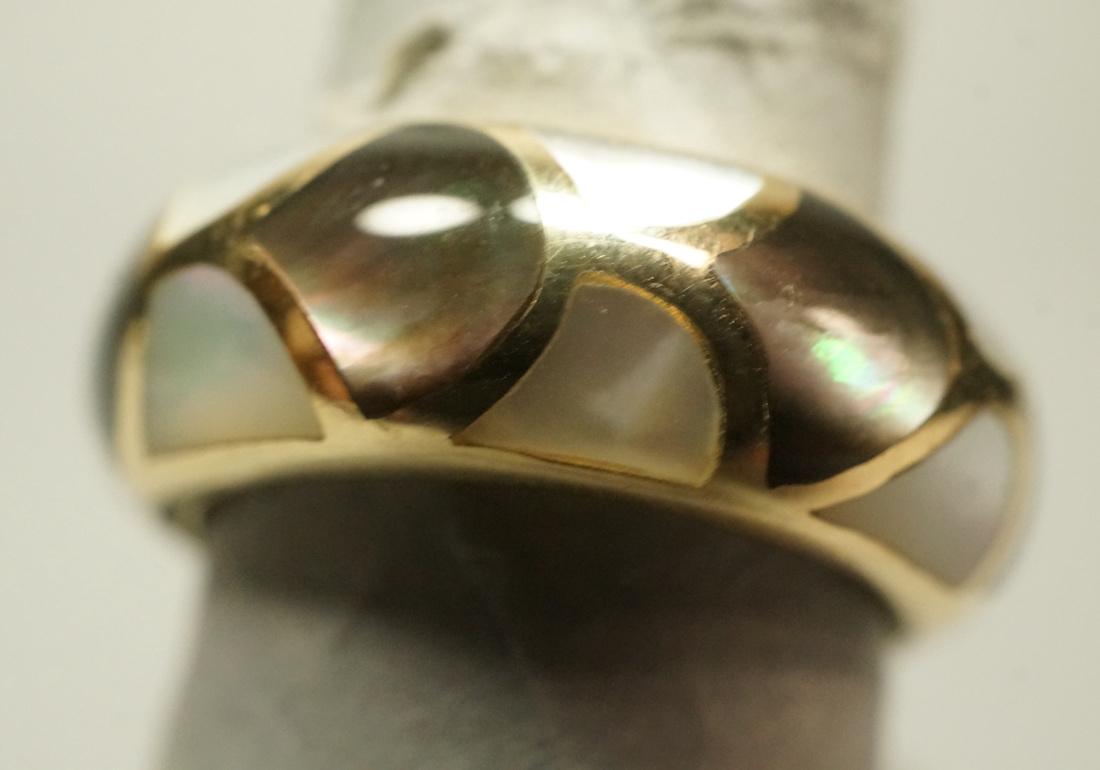 14K Gold Mother of Pearl Band Ring. Sz 7 (1 of 3)
