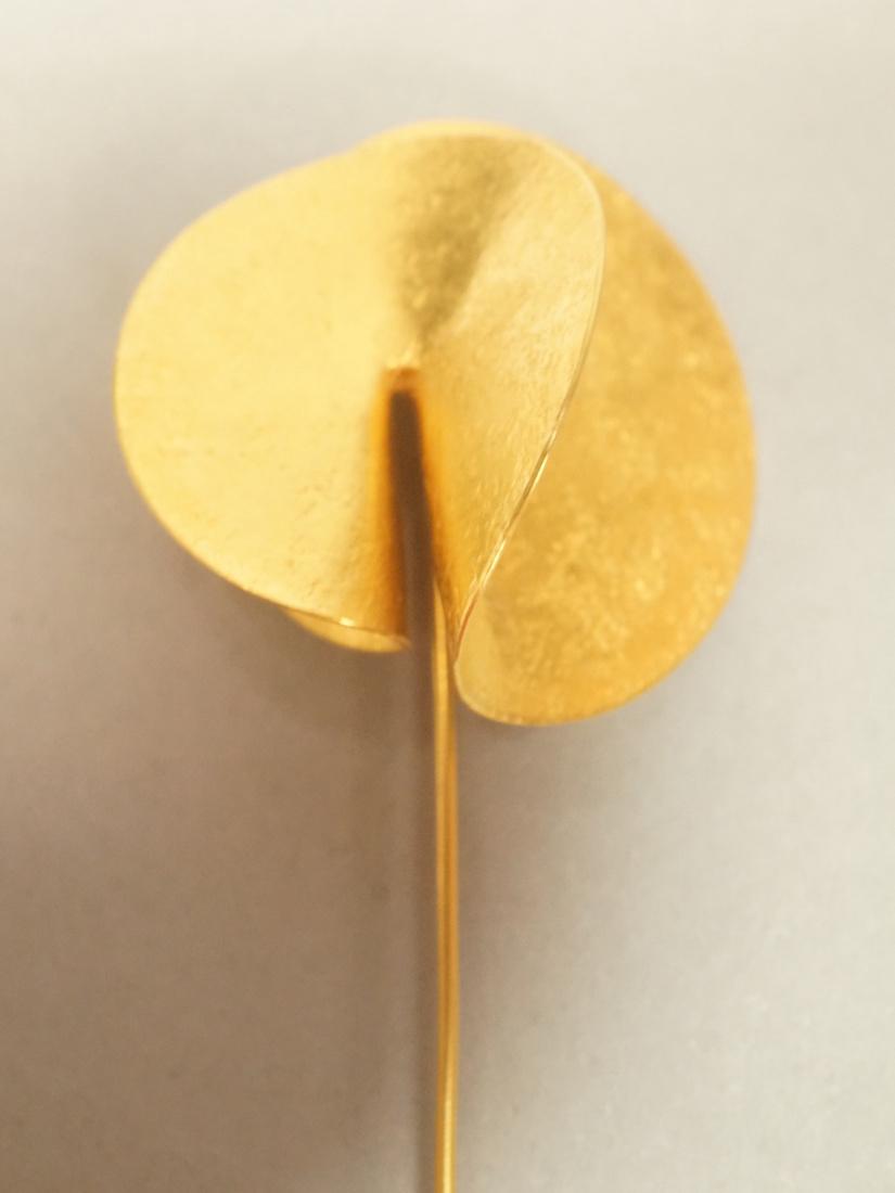 REIKO ISHIYAMA Gilt Sterling Organic Form Brooch (1 of 7)