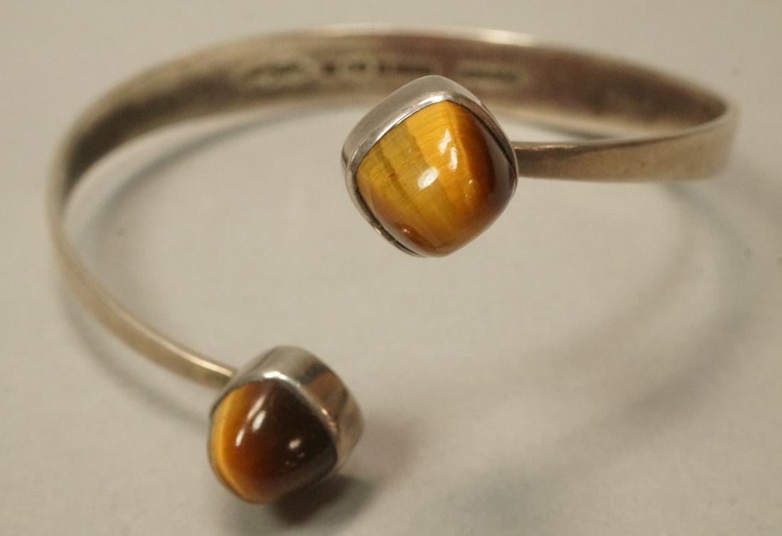 GUSSI Sterling Silver Tiger Eye Modern Bracelet. (1 of 7)