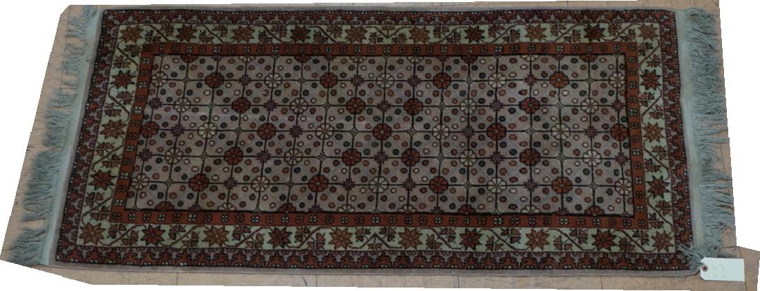 4'9 x 2'3 Handmade Oriental Carpet Rug. (1 of 9)