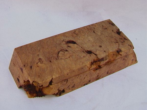 Michael Elkan Box. Oregon Birdseye Maple Burl. C: Michael Elkan Box. Oregon Birdseye Maple Burl. Carved from single piece of wood. Signed. Dimensions: H: 3.5 inches: W: 14 inches: L: 5.5 inches Condition: Excellent condition US Shipping charge: Pick