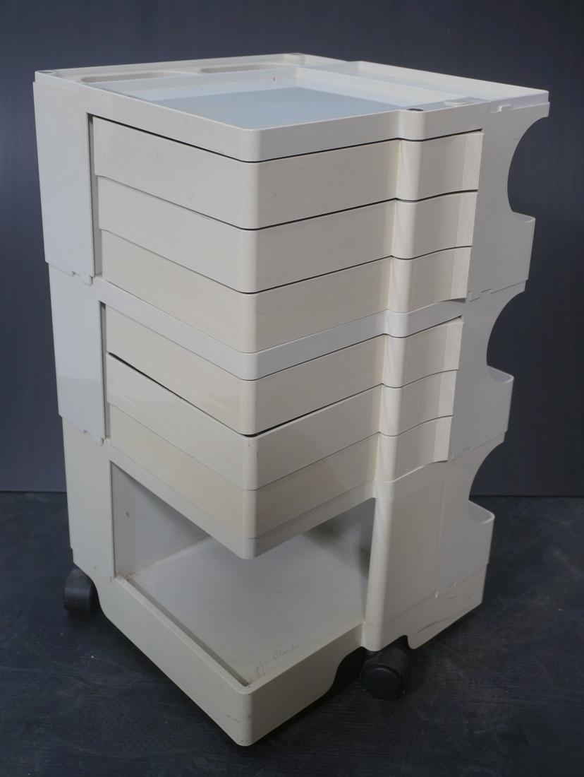 JOE COLOMBO Cream Molded Plastic Bobby Cart. Mode (1 of 7)