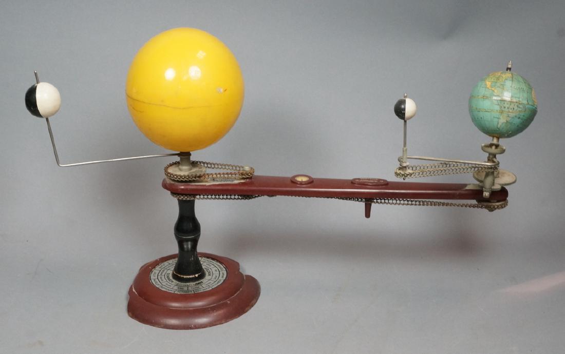 TRIPPENSEE Vintage Planetarium Mechanical Earth O (1 of 9)