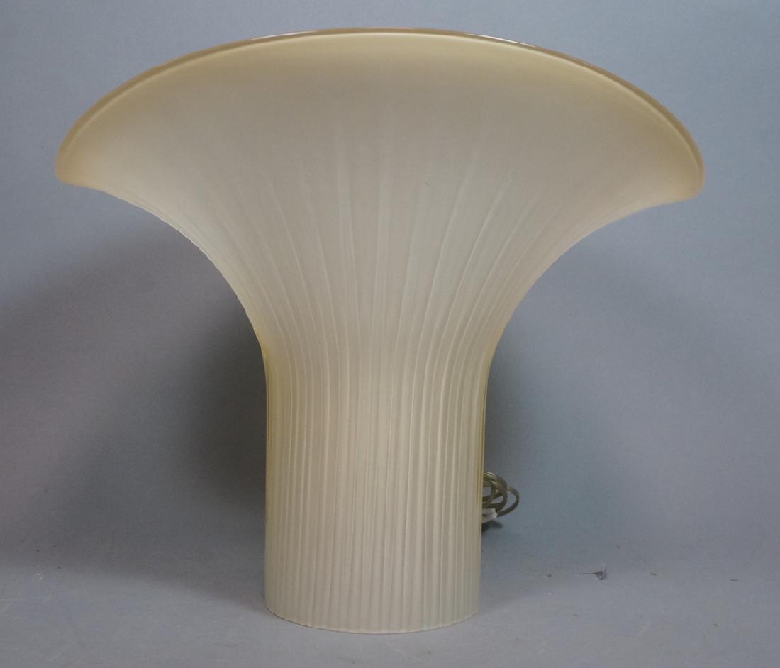 Murano Art Glass Italian Table Lamp. Fluted shell (1 of 7)