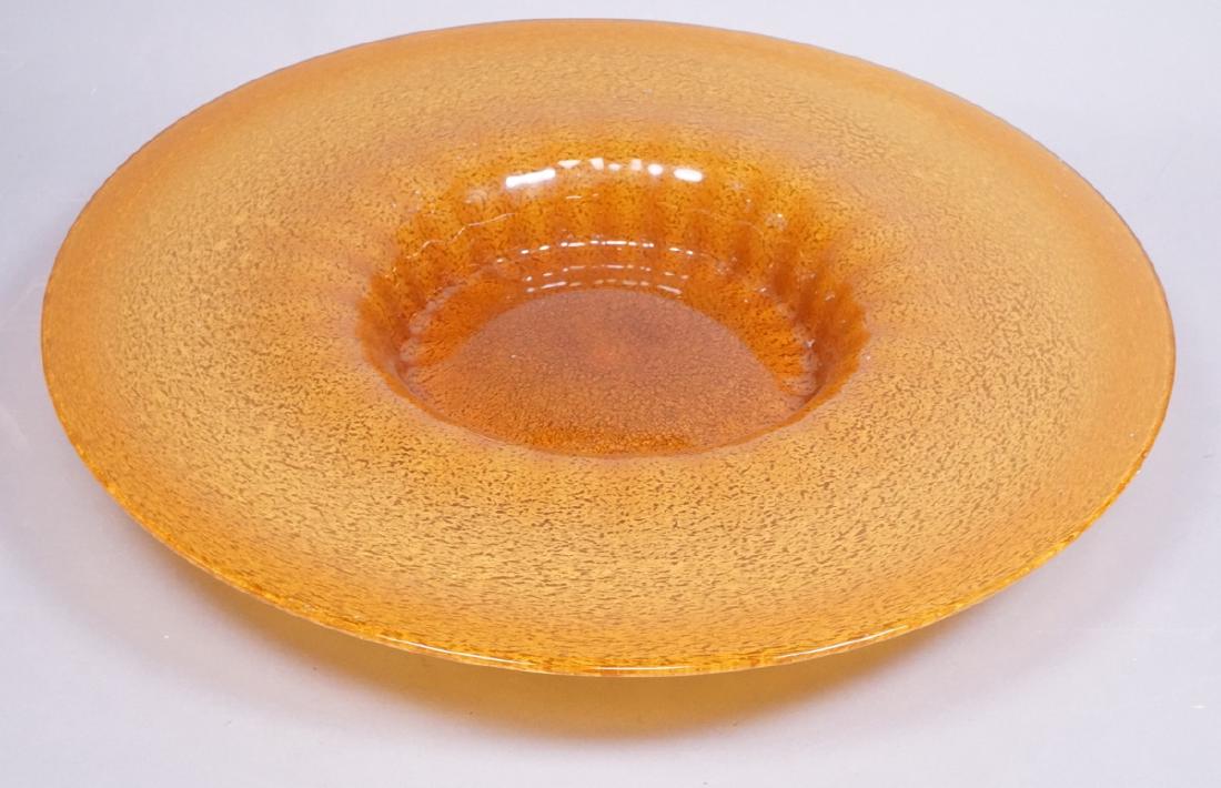 Murano Art Glass Large Italian Charger. Mottled g: Murano Art Glass Large Italian Charger. Mottled golden amber glass. Wide rim shallow bowl with central rib design. Made in Italy label.-- Dimensions: H: 3 inches: W: 22 inches: D: 22 inches --- US Shi