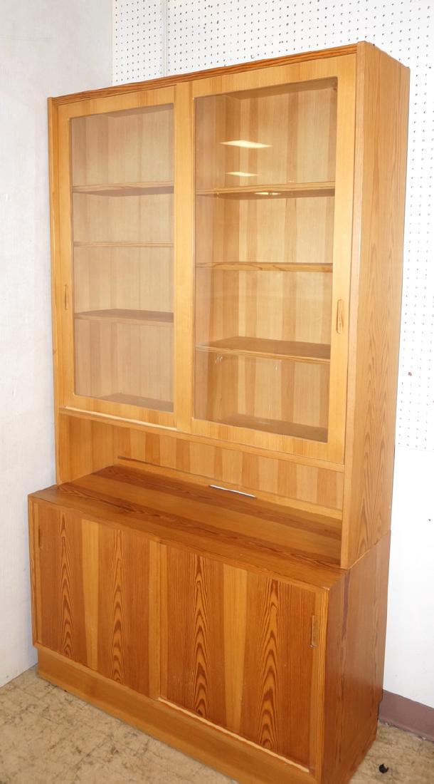 Danish Modern Pine 2 Part Hutch Server. Upper hut (1 of 6)