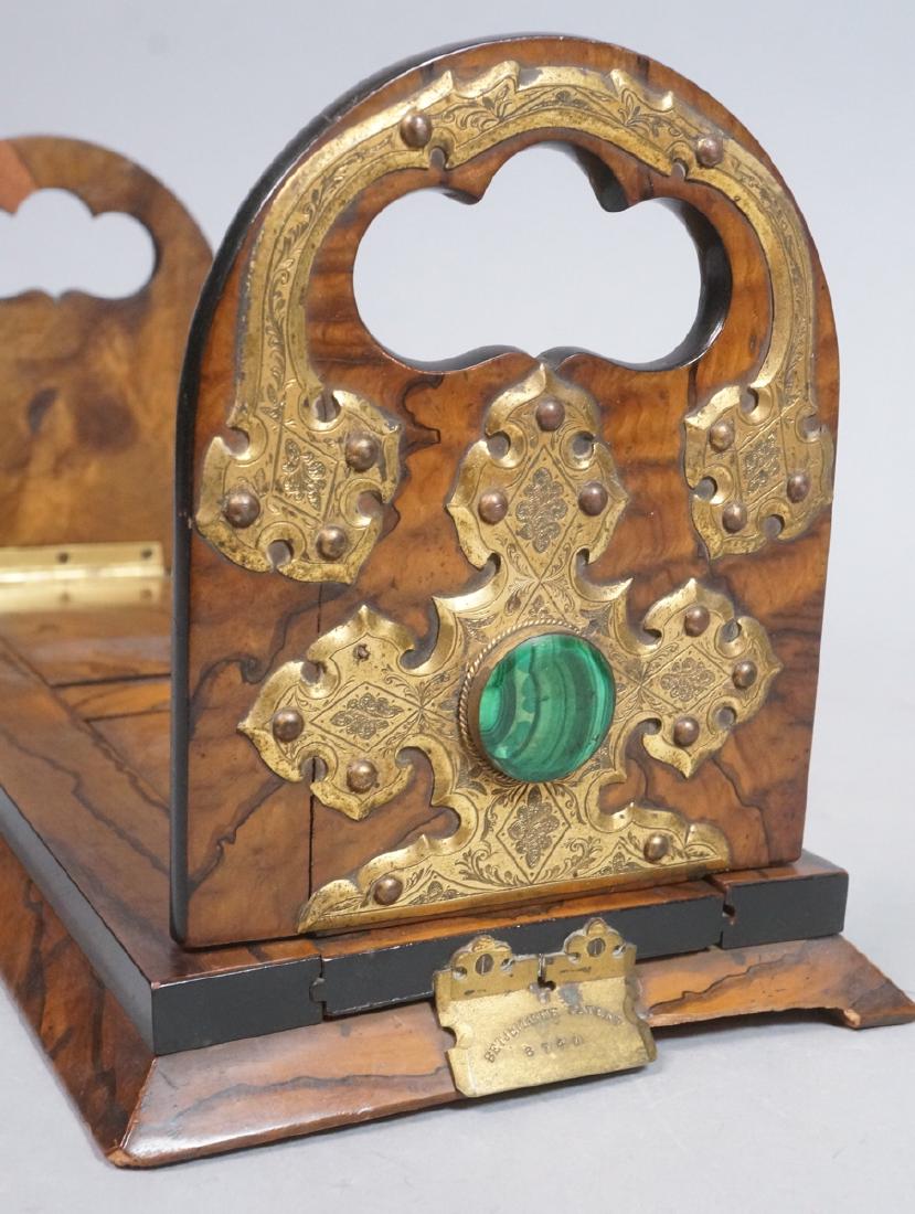 TIFFANY REED & CO. Burled wood book ends. Applied (1 of 10)