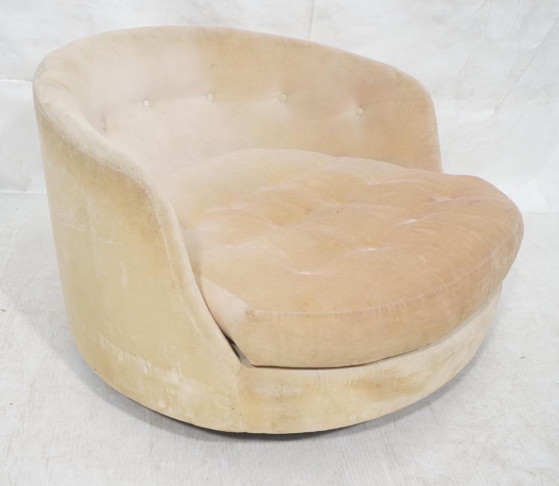 Milo Baughman Swivel Round Lounge Chair. (1 of 9)