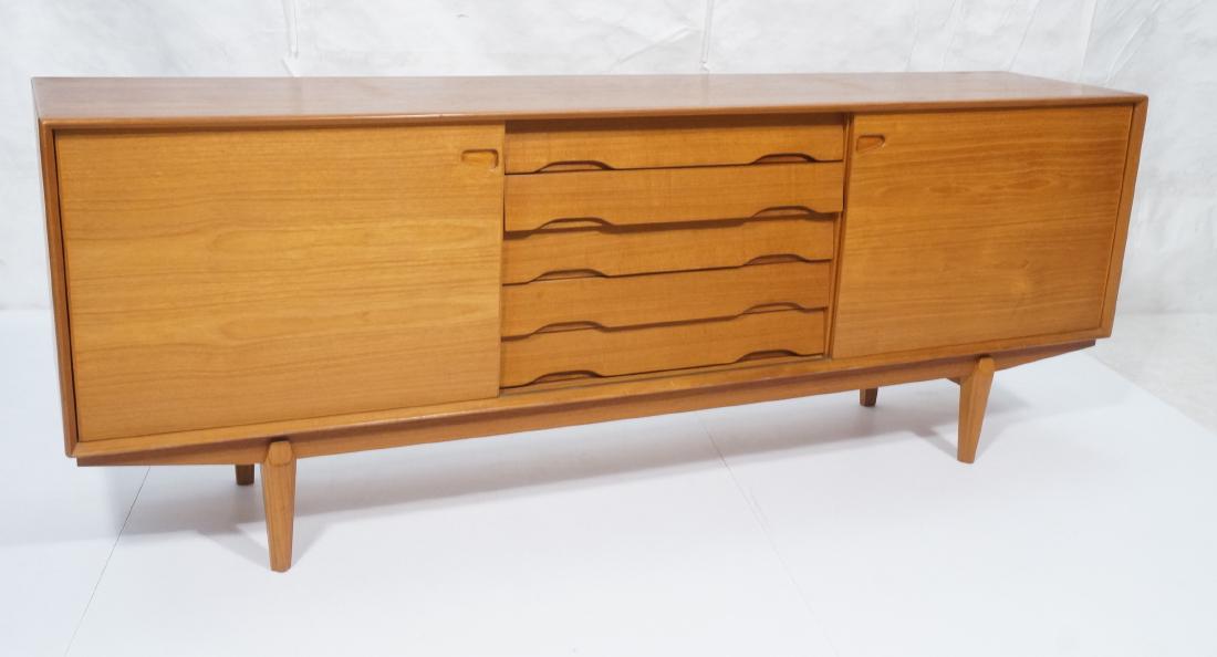 Stylish Danish Modern Teak Credenza Sideboard. 2 (1 of 10)
