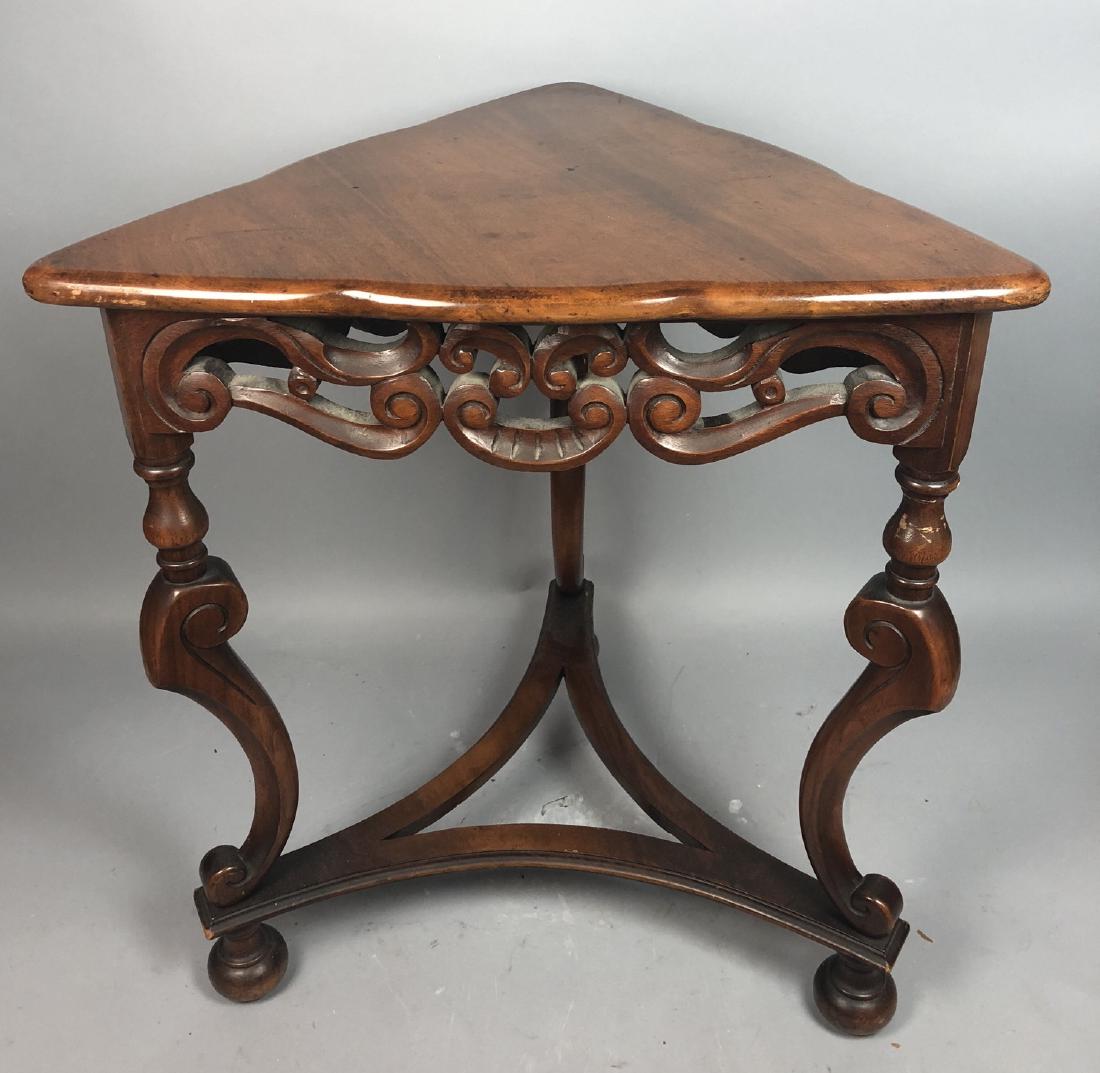 HATHAWAY'S Vintage Triangular Side Table. Carved (1 of 9)