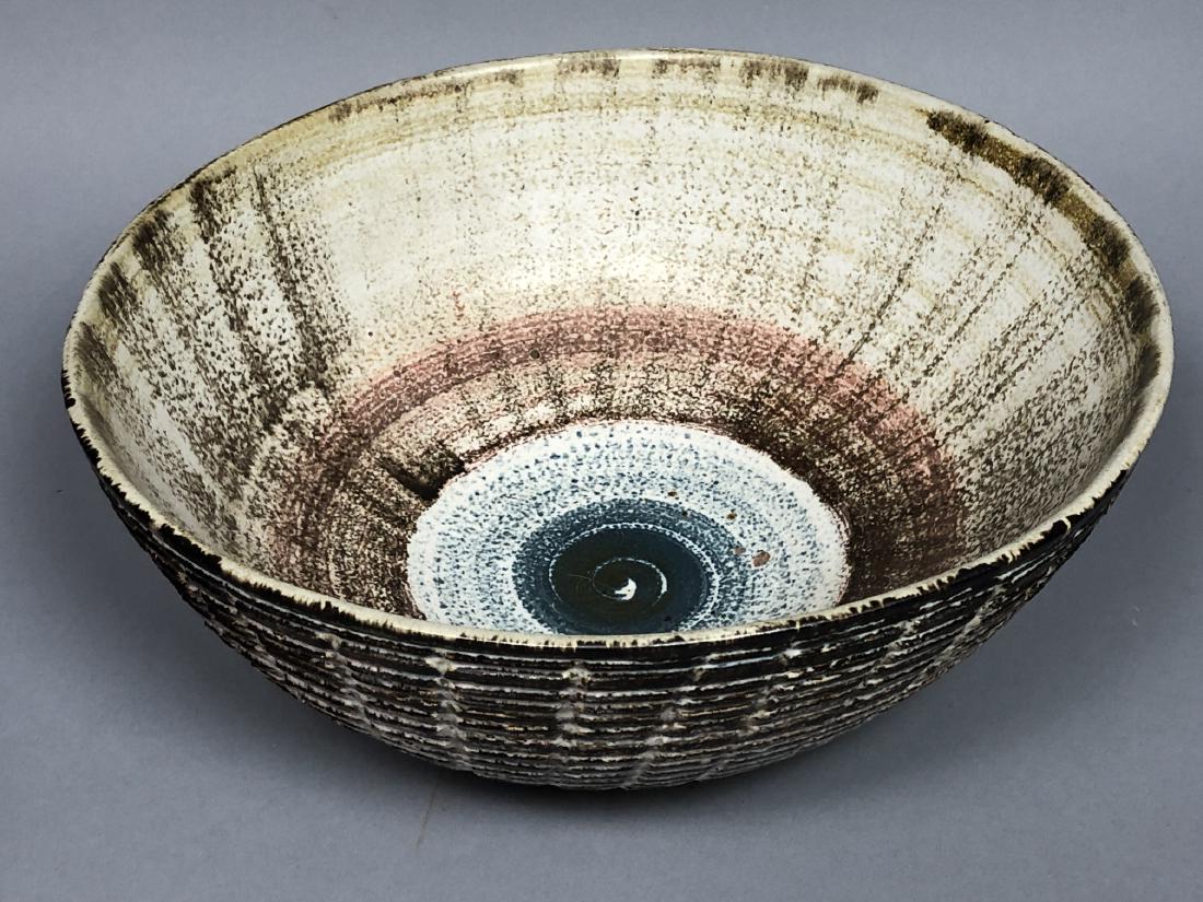 Large Mid Century Modern Pottery Center Bowl. Bro (1 of 8)