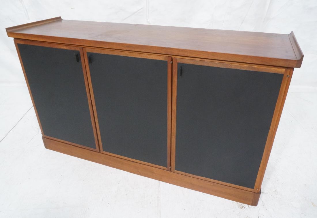 MILO BAUGHMAN for FOUNDERS Walnut Credenza. Moder (1 of 8)