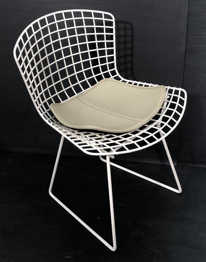 HARRY BERTOIA Wire Lounge Chair. White finish met (1 of 4)