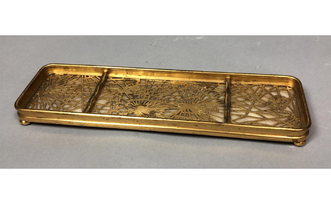 TIFFANY STUDIOS Bronze Slag Glass Pen Tray. Pine (1 of 8)
