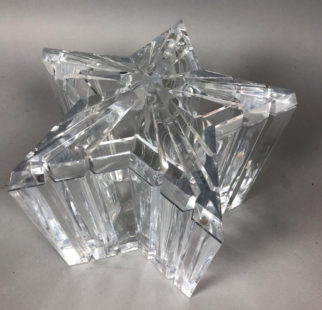 Large Star Form Modernist Lucite Ice Bucket. ALES (1 of 7)