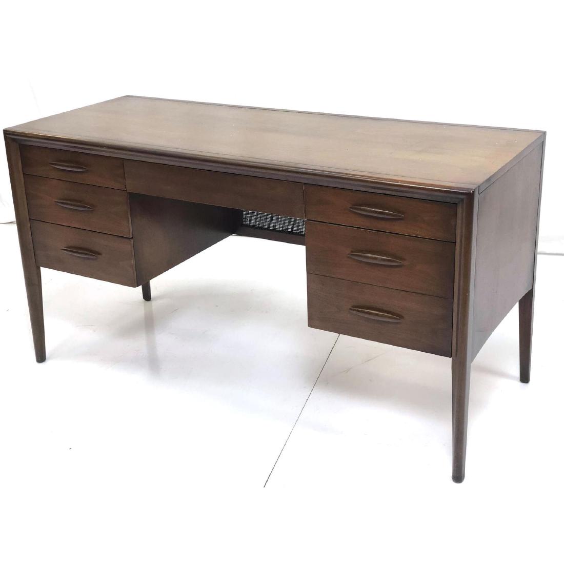 BROYHILL PREMIER American Modern Walnut Desk. "Em (1 of 10)