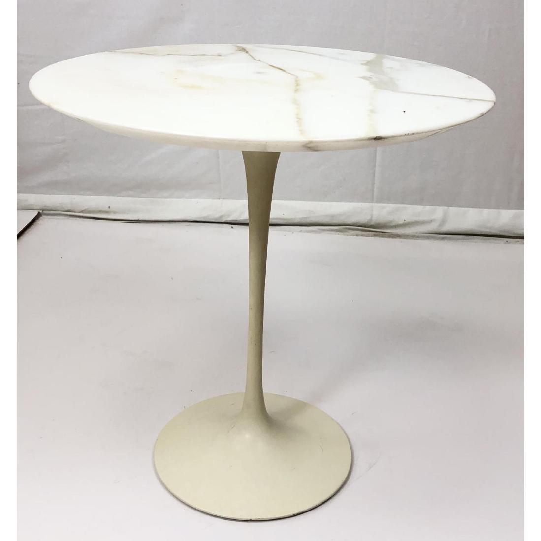 EERO SAARINEN White Marble Tulip Side Table. Beve (1 of 5)