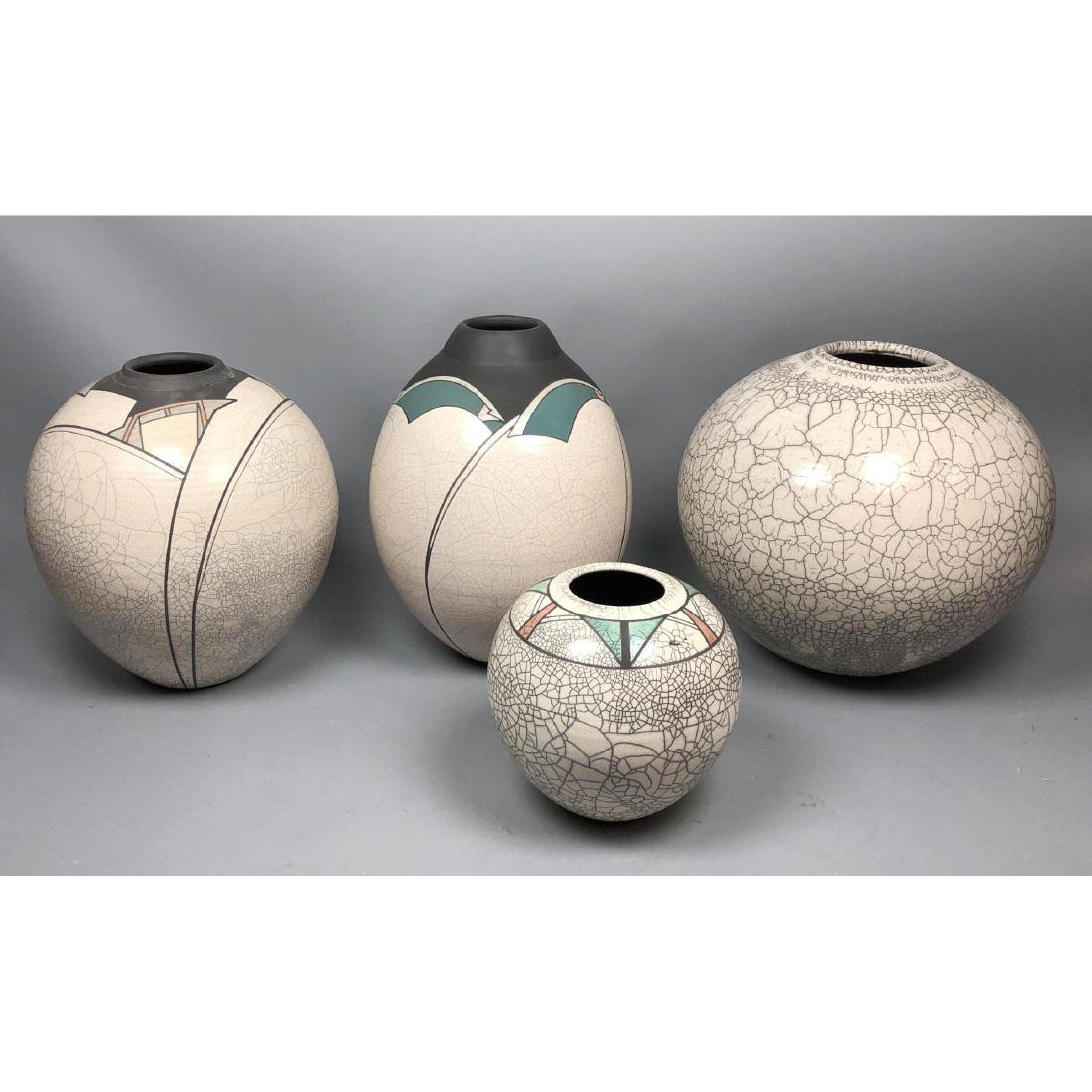 4pc MONAGHAN Eggshell crackled American Art Potte (1 of 8)